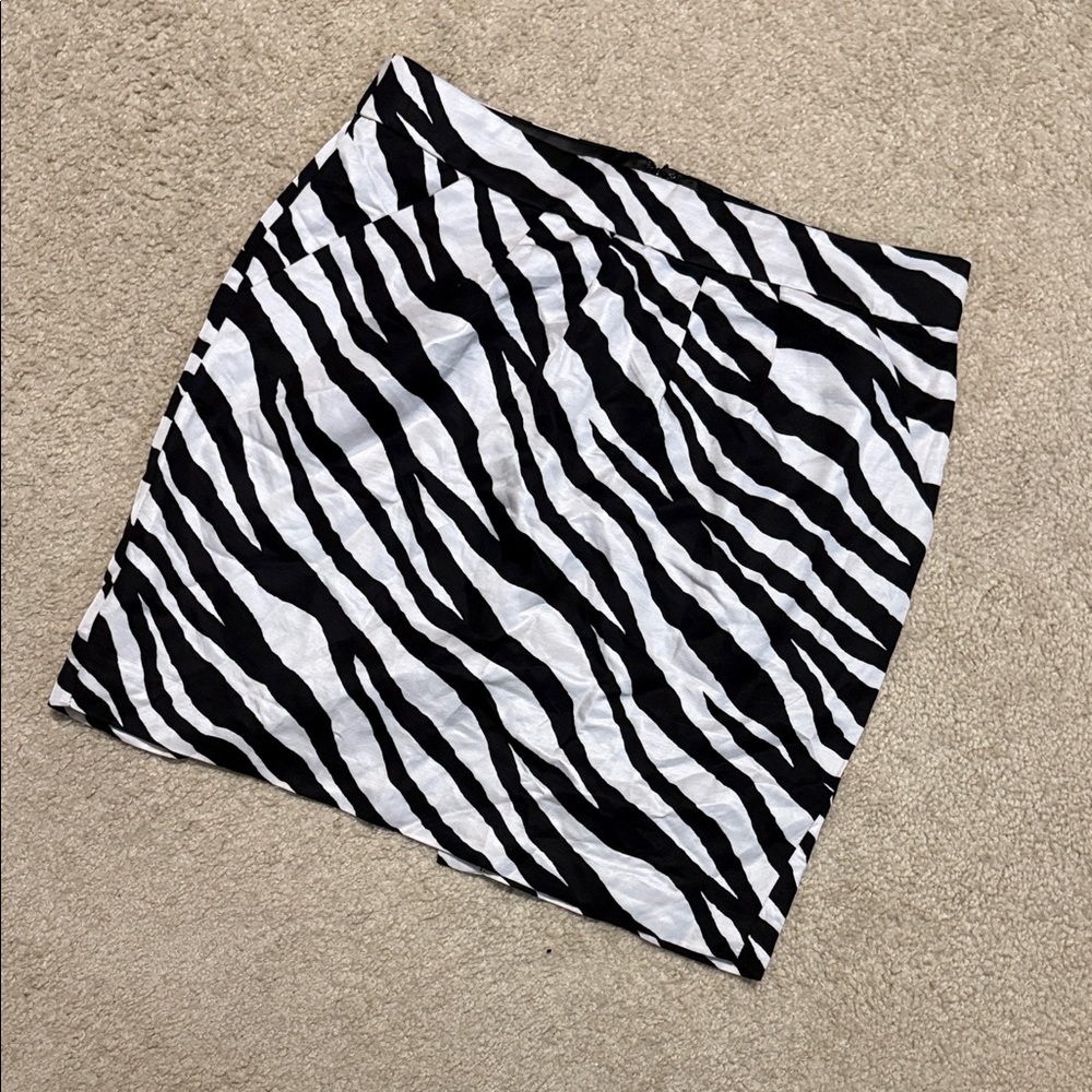 Banana Republic Black and White Zebra Mini Skirt